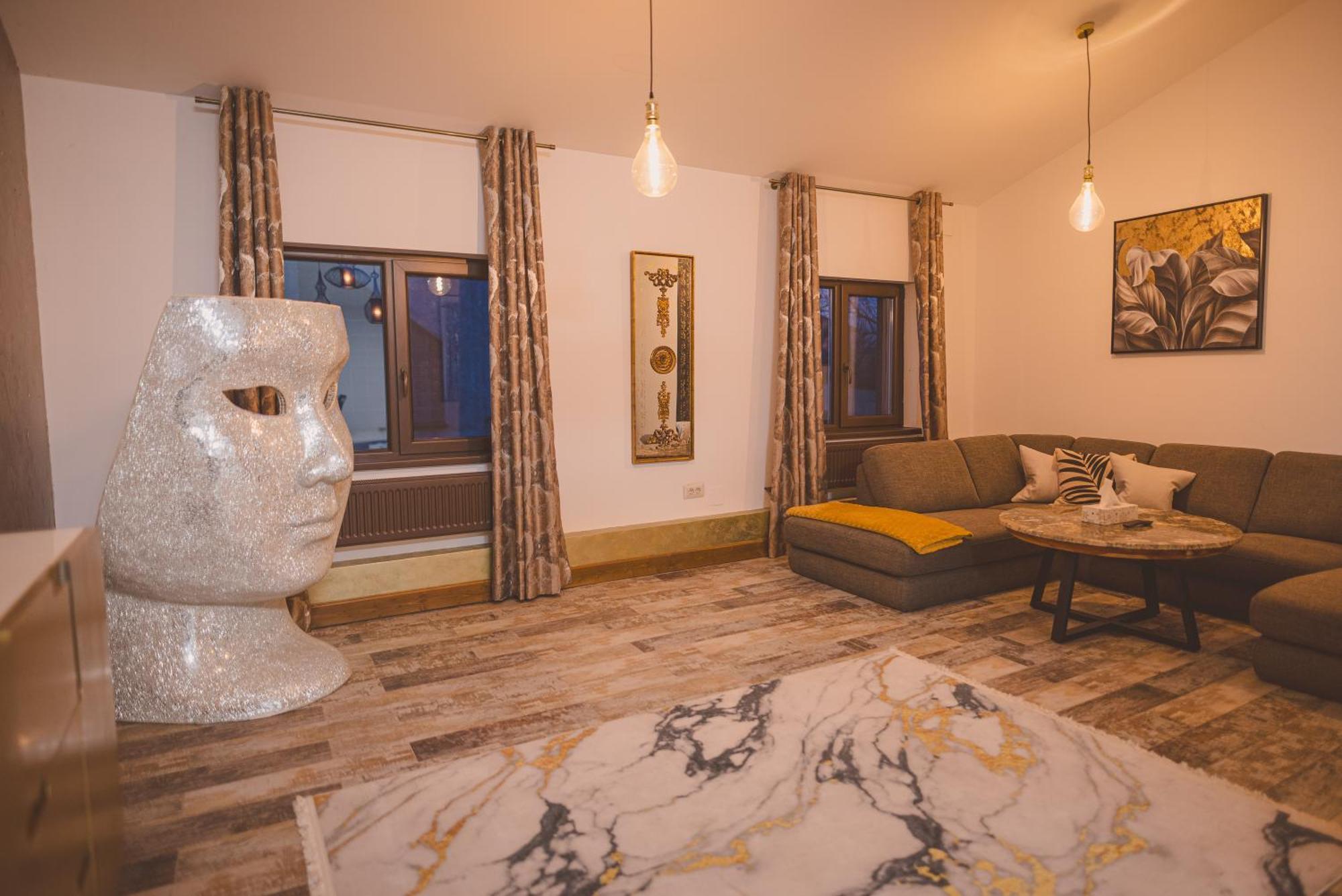 Madison Lake Villa Balotești Exterior foto